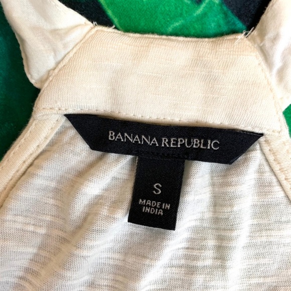 🚫SOLD! I•BANANA REPUBLIC•I Sleeveless Blouse - Picture 6 of 8